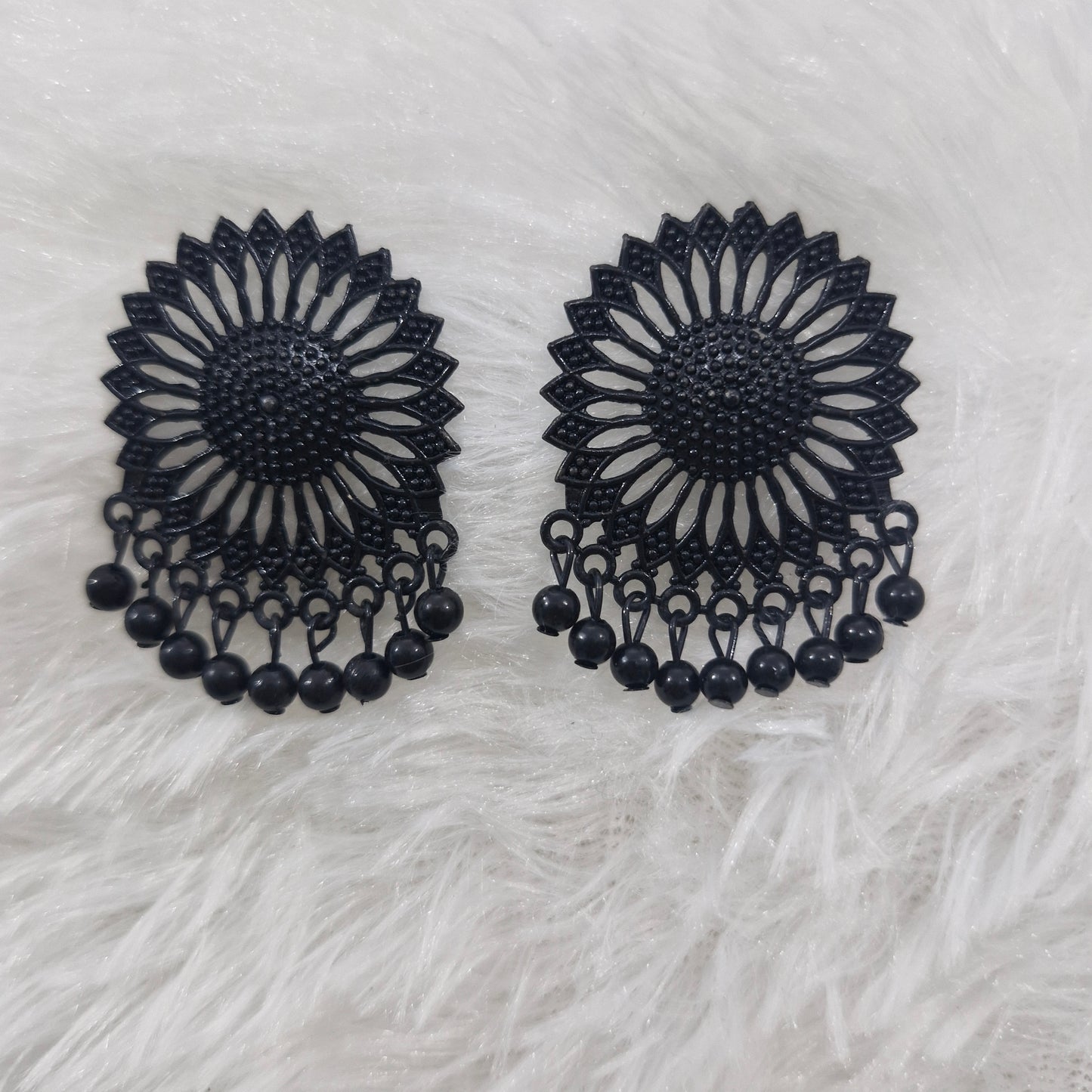 Elegant Black Earrings