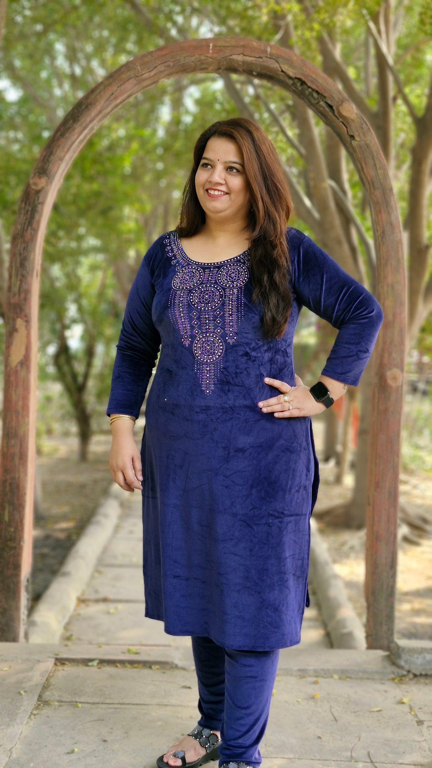 Elegant Blue Velvet suit 02