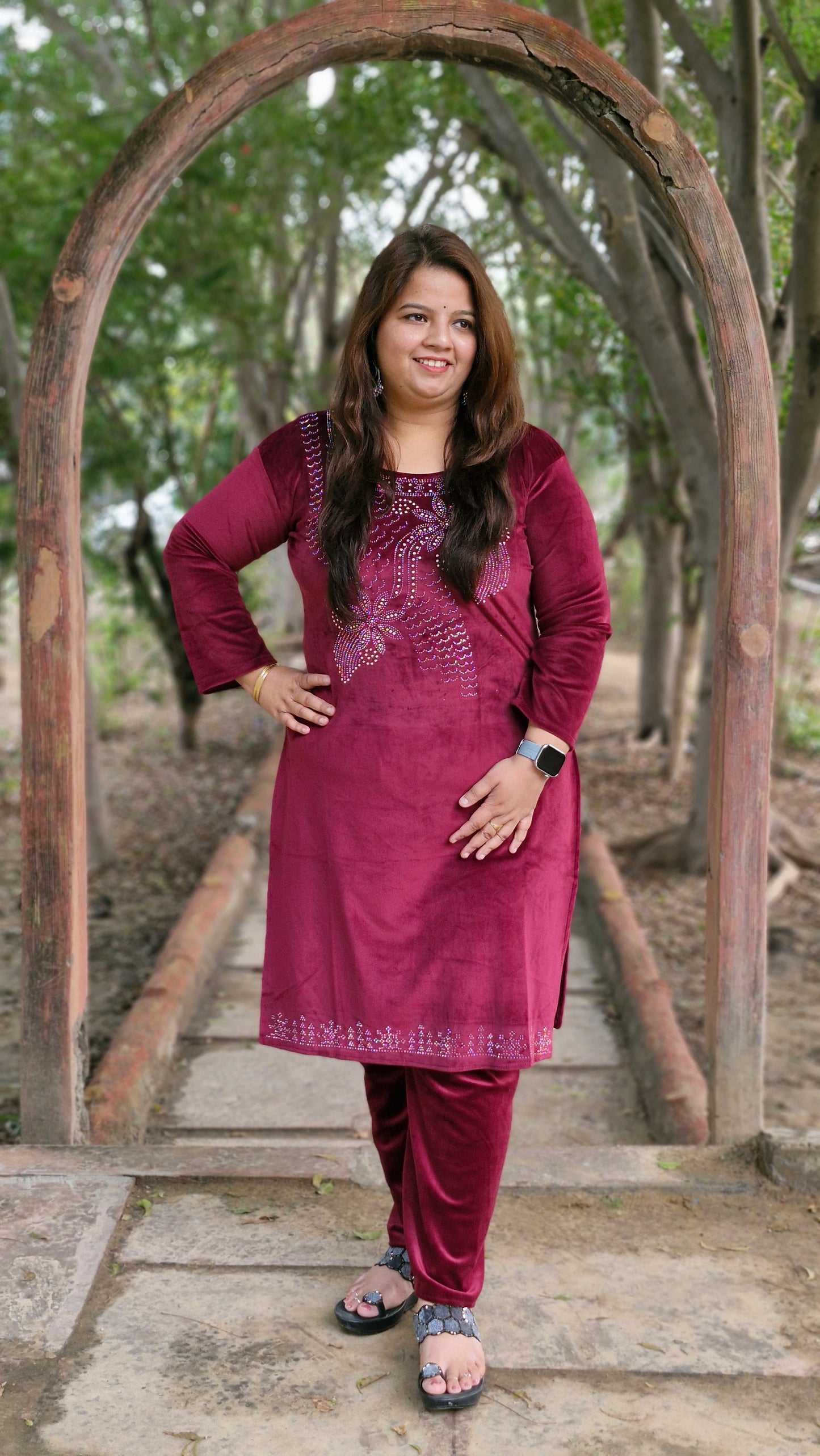 Luxurious Mehroon Velvet Suit 03