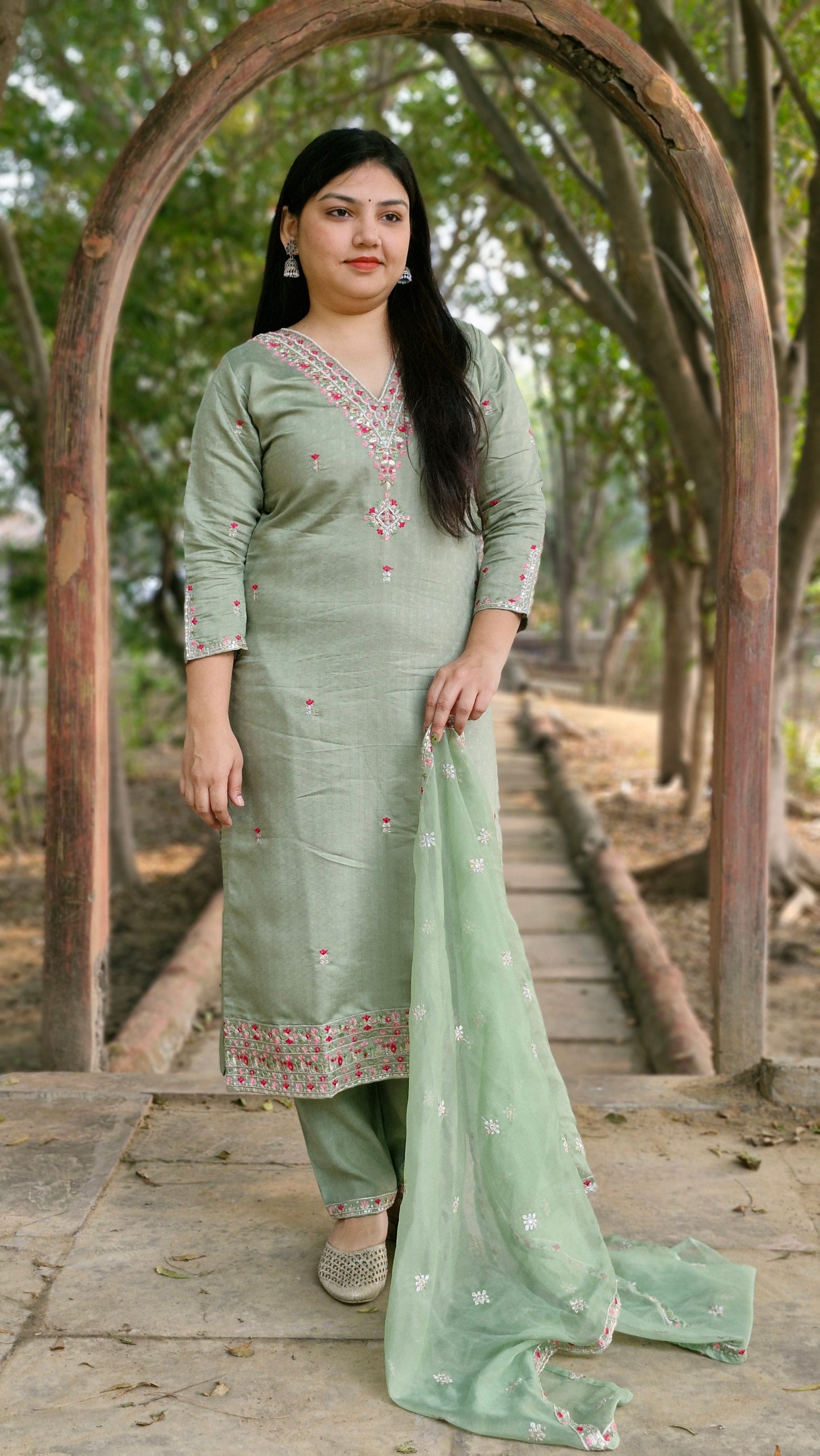 Graceful Mint Green Dola Silk Suit with Organza Dupatta