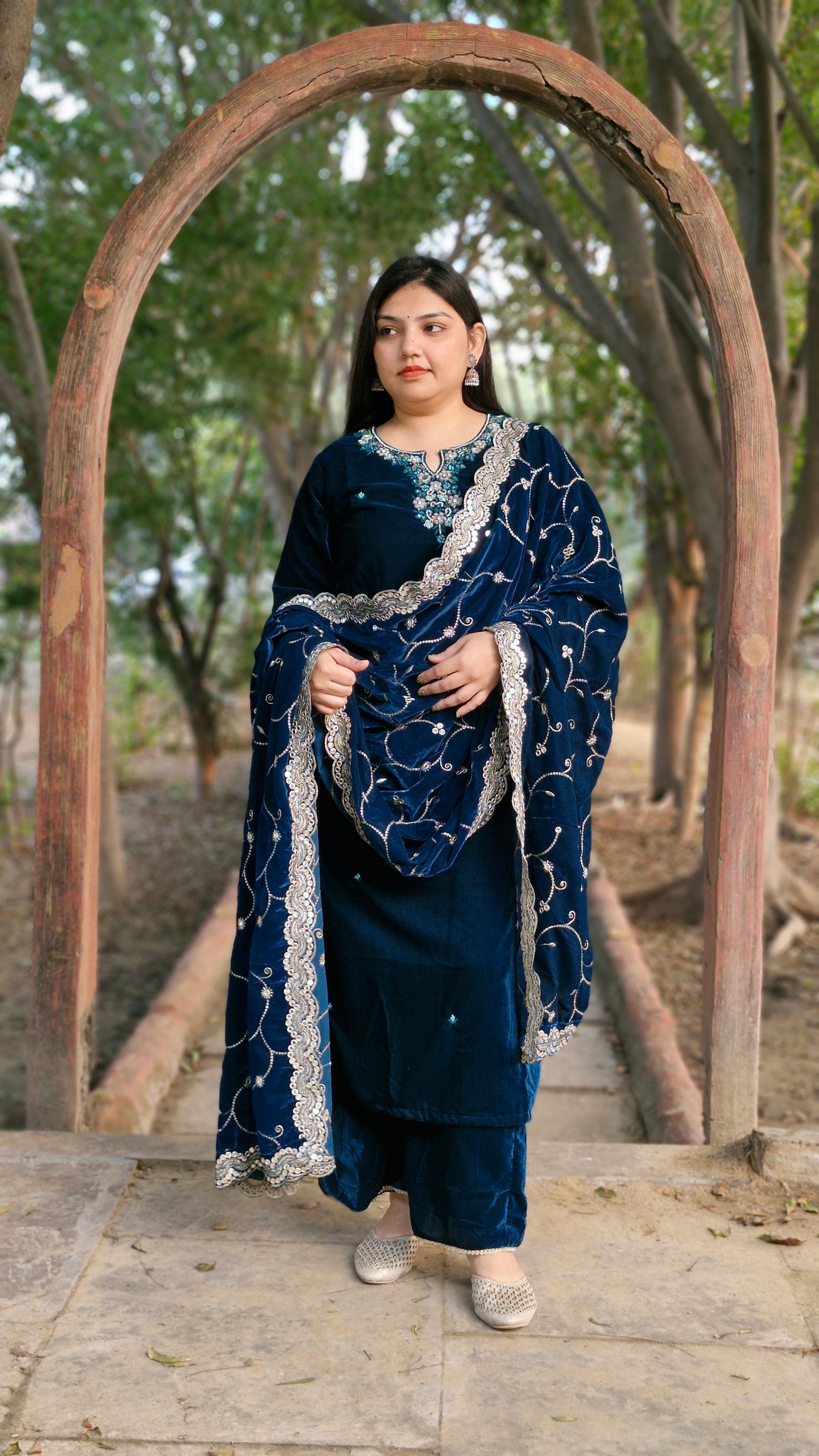 Teal Velvet Embroidered Three-Piece Suit Set