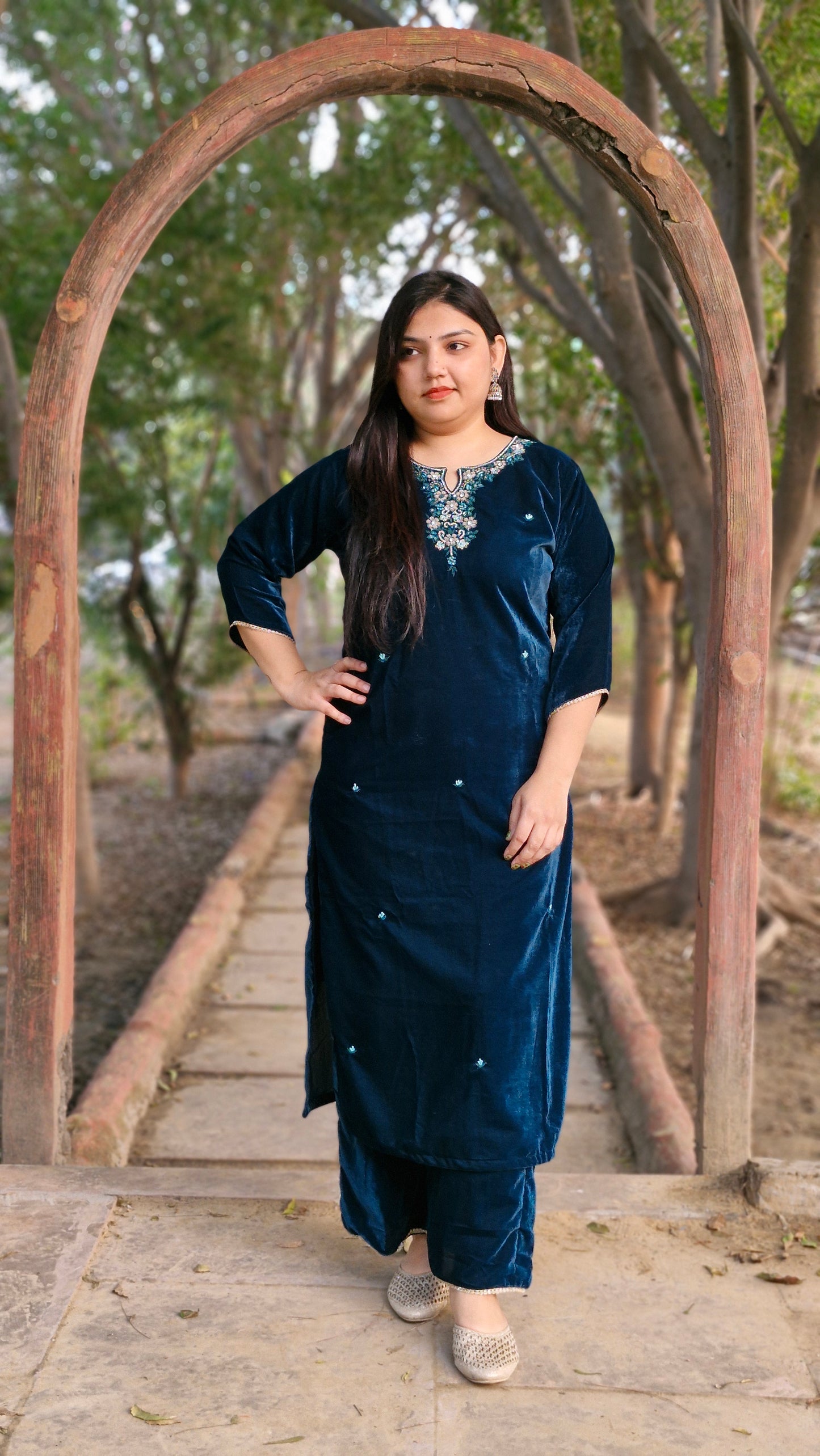 Teal Velvet Embroidered Three-Piece Suit Set