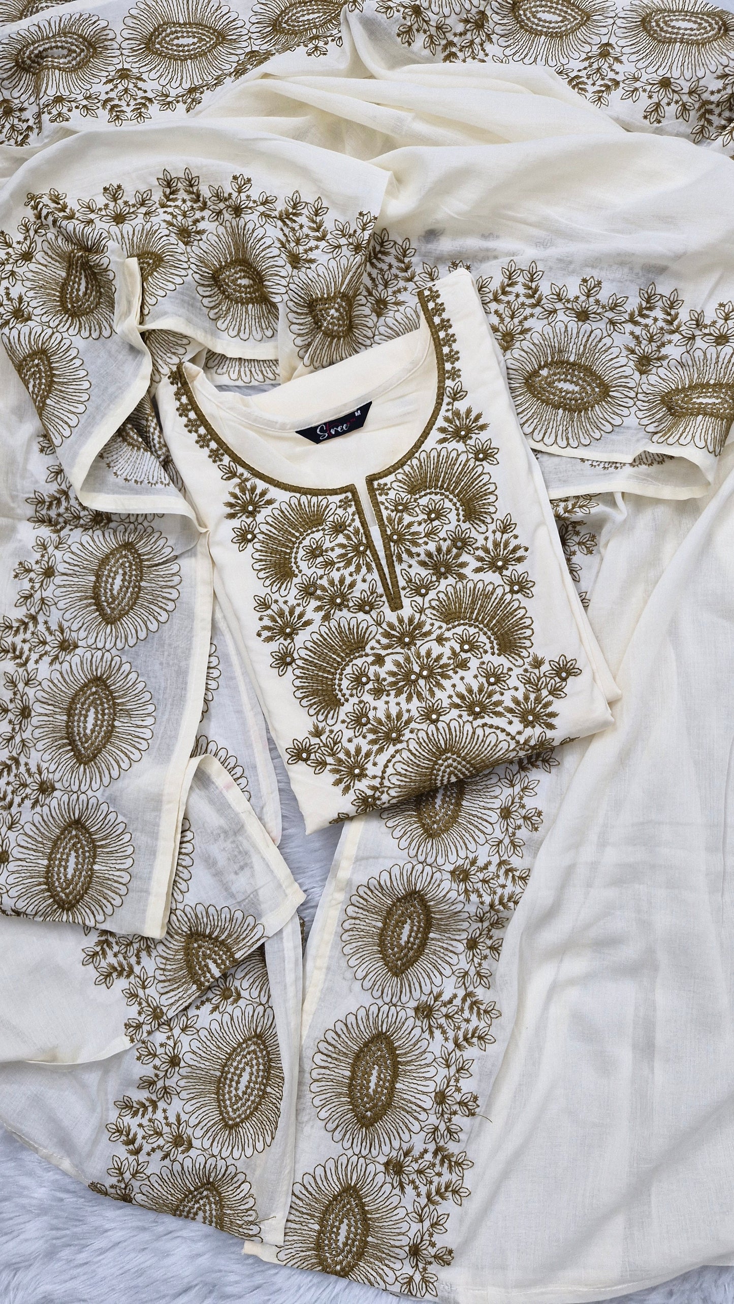 Ivory Grace Floral Kurta Set