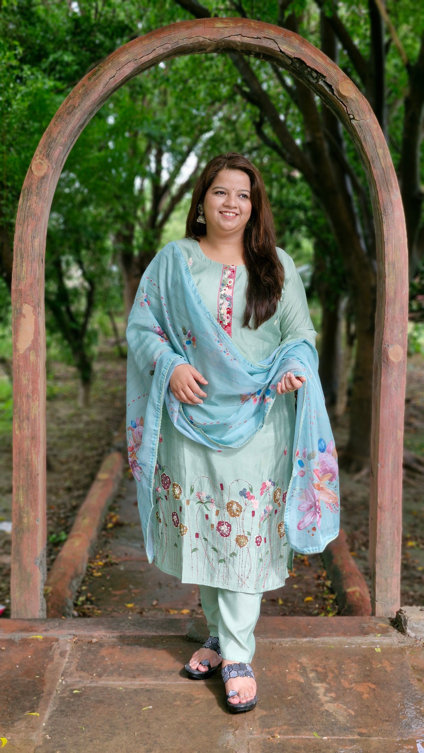Mint Blossom – Embroidered Cotton Silk Suit Set