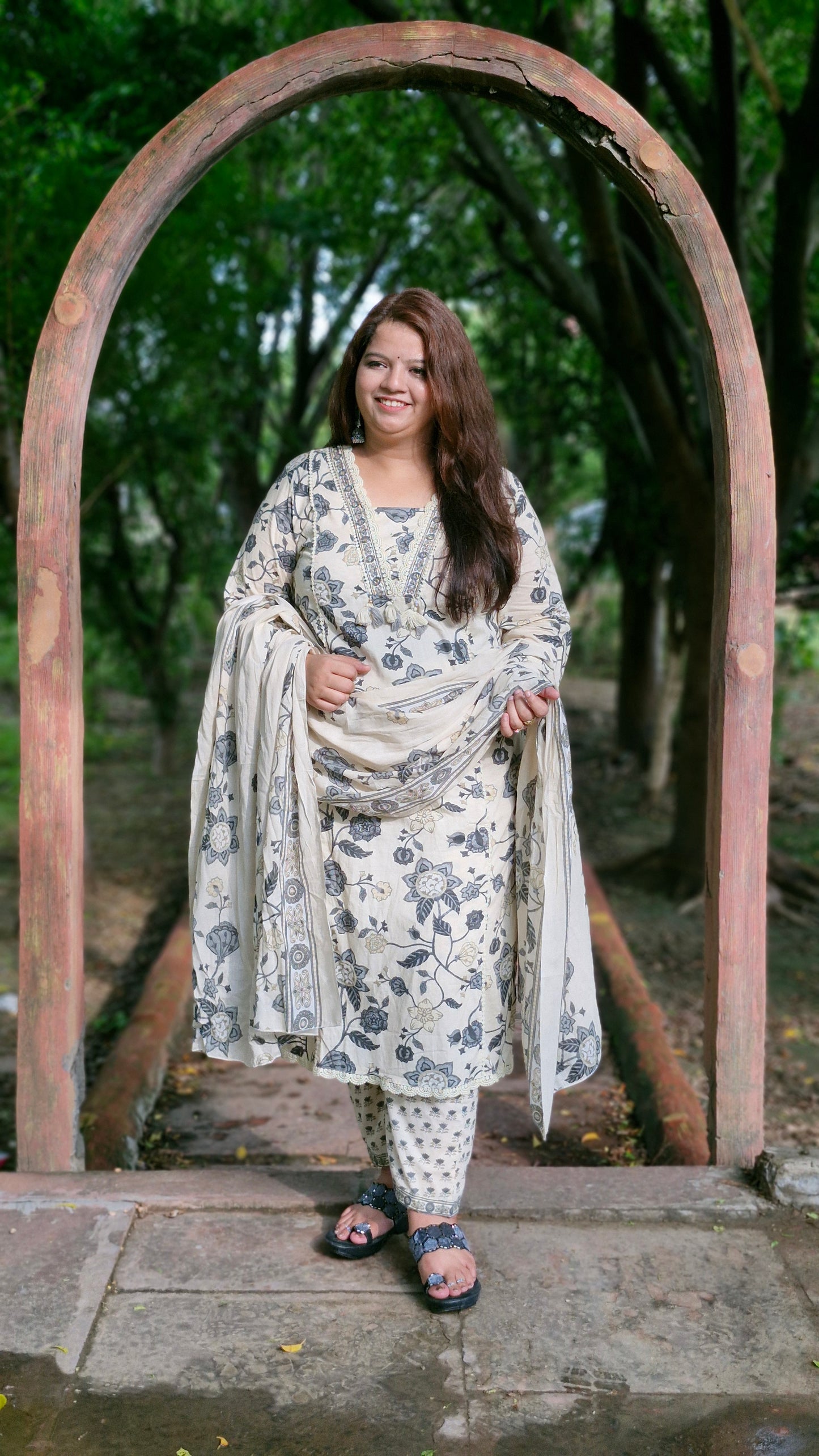 Ivory Charm – Cotton Three-Piece Suit Set