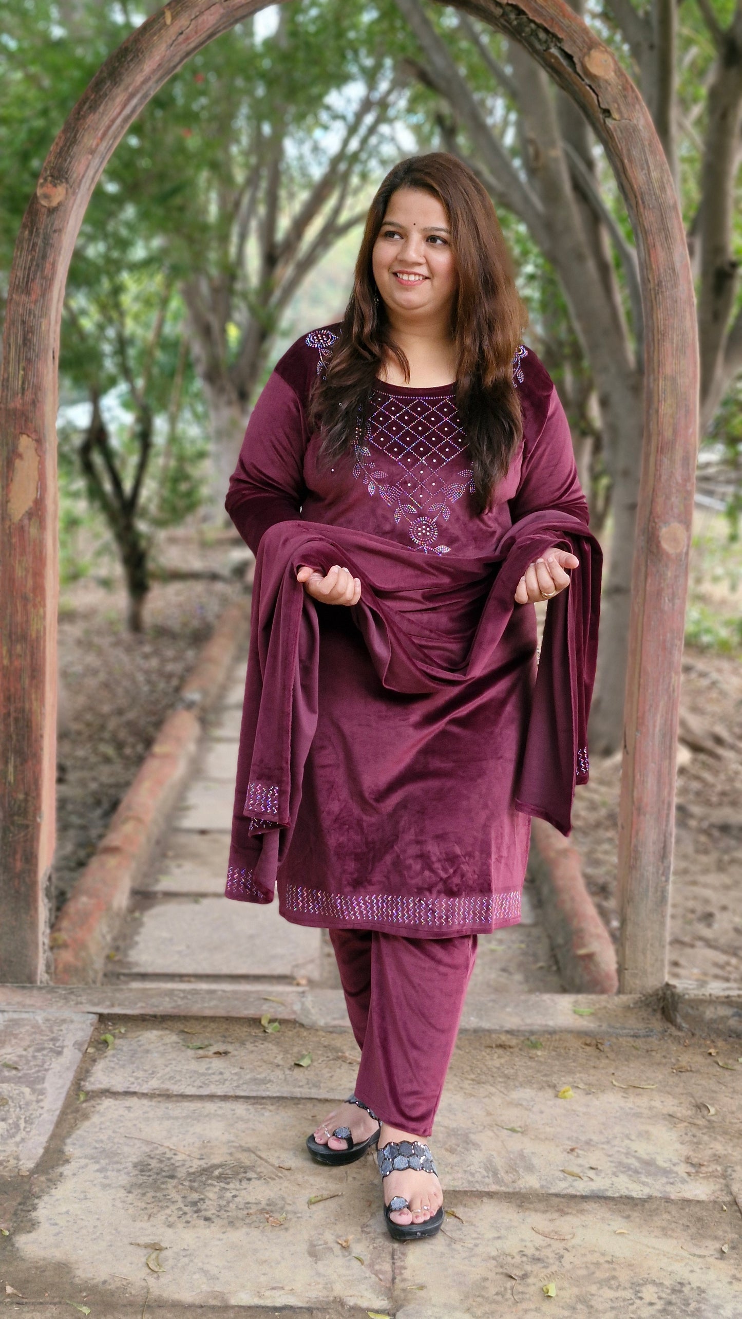 Elegant Purple Velvet Suit 03