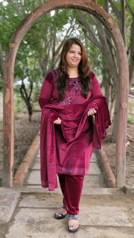 Luxurious Mehroon Velvet Suit 03