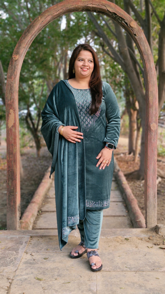Elegant Teal Green Velvet Suit 01