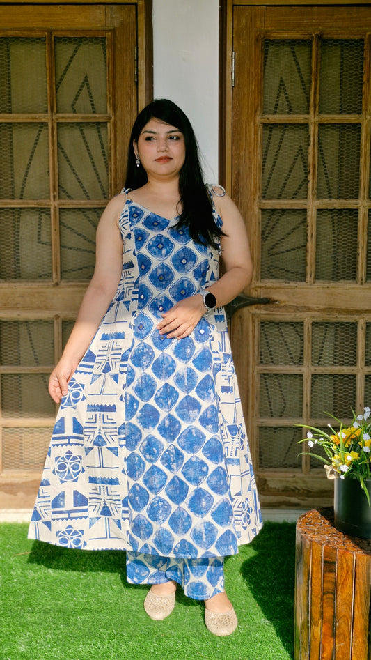Indigo Symphony Spaghetti Kurta Set