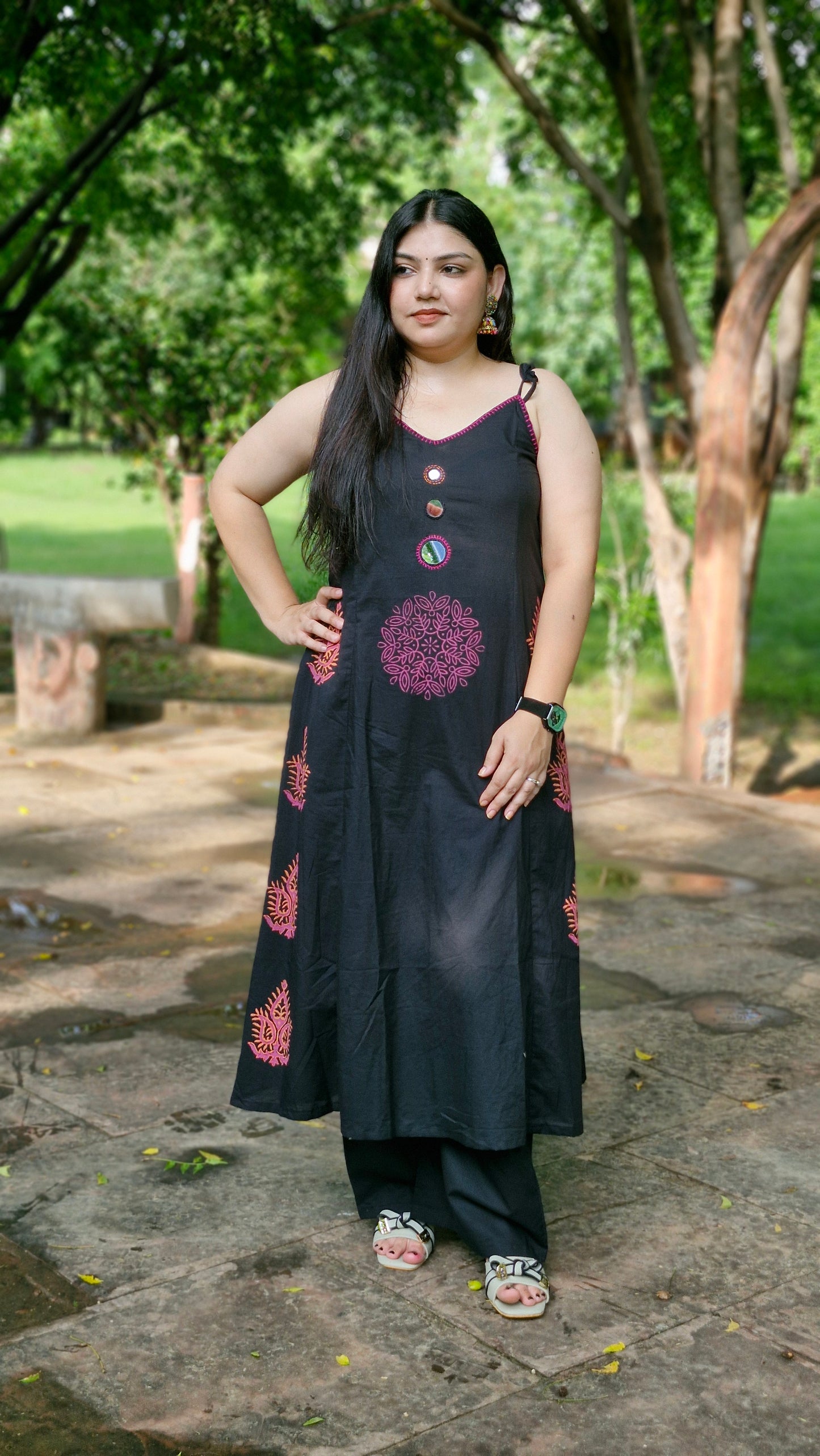 Noir Bloom – Black Cotton Spaghetti Kurta Set